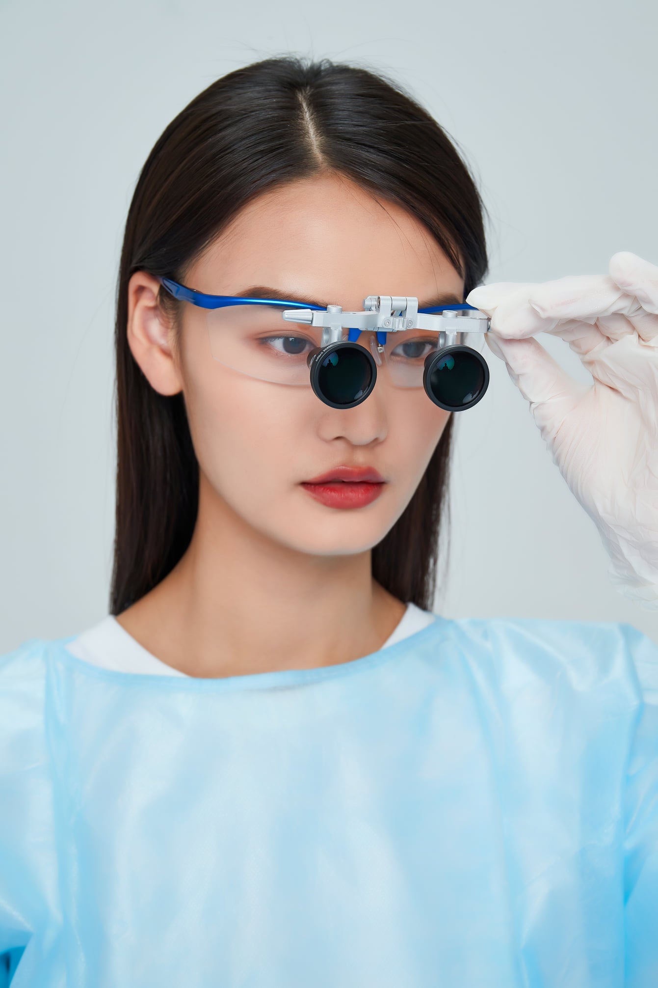 Eighteeth Brilliance optika